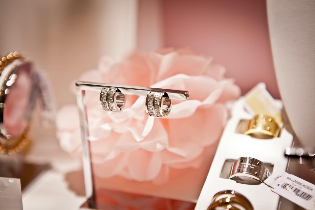 Designing Your Own Custom Jewelry
